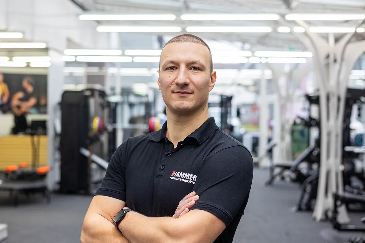 Dima im Fitnessgeräte-Store in Hannover